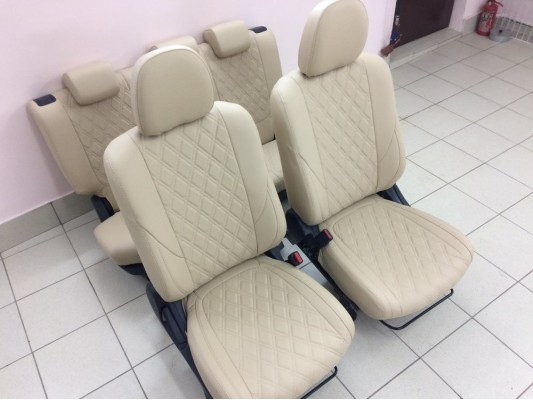 Авточехлы на Mitsubishi Outlander 3 Авточехлы на Mitsubishi Outlander 3