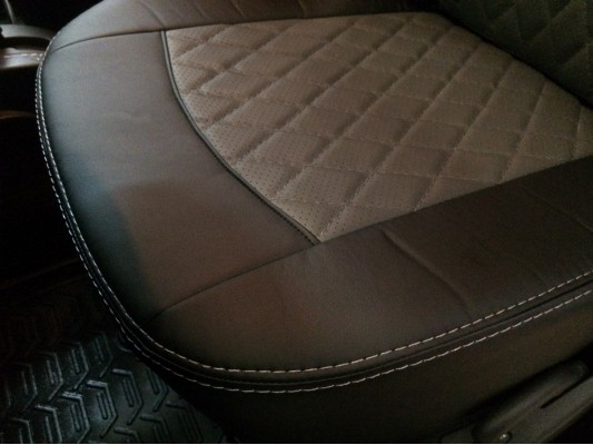 Авточехлы на Nissan Almera G15