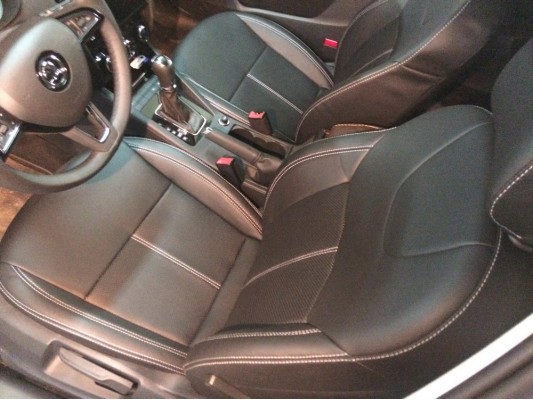 У вас другая модель авто? Каркасные авточехлы пошить сможем!