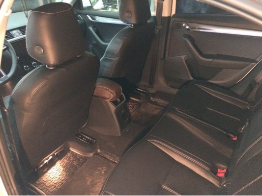 У вас другая модель авто? Каркасные авточехлы пошить сможем!